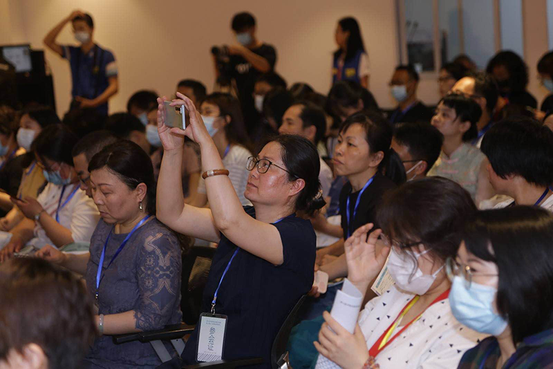 活动现场聚集全国阅读推广人 拷贝.png